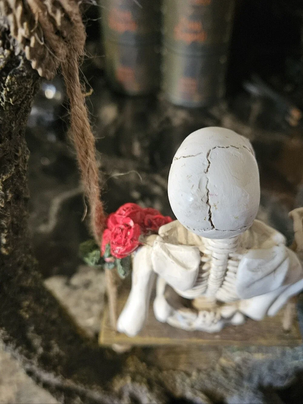 New With Tags Halloween Skeleton On Swing With Red Roses